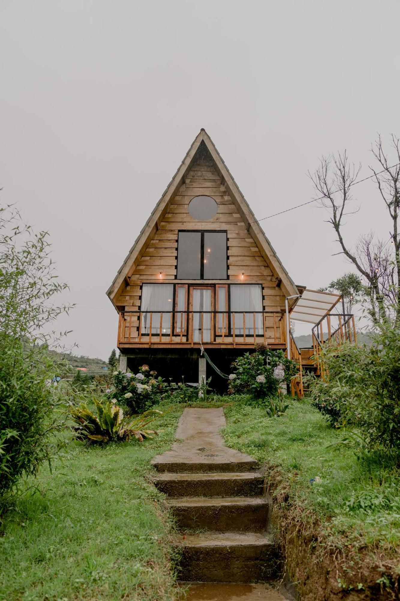 Satha Private Villa Dieng Banjarnegara エクステリア 写真